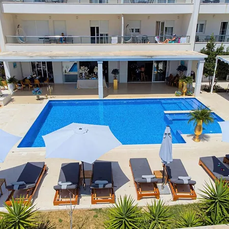 Perla Resort-5 By Interhome * Рогозница